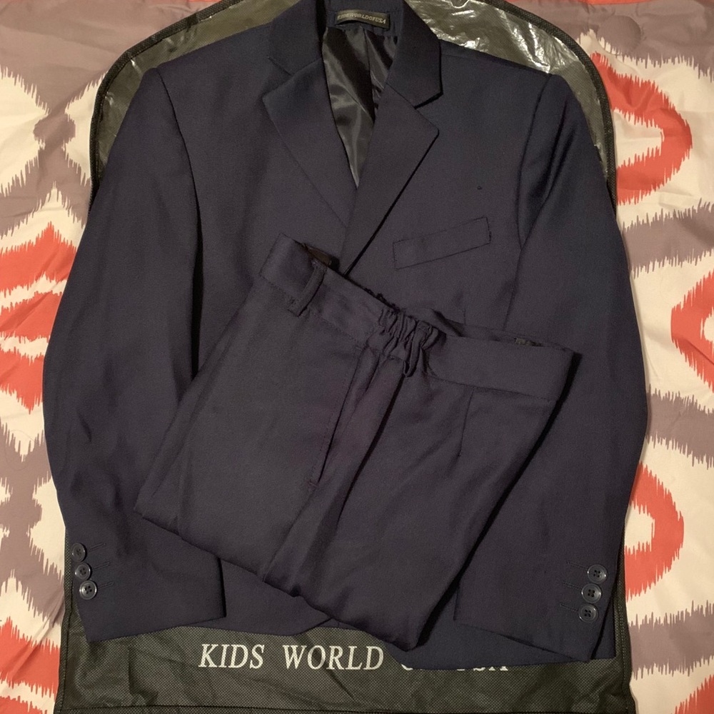 Kids World USA 2 piece suit
